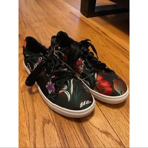 Floral Hippie Laundry Shoes